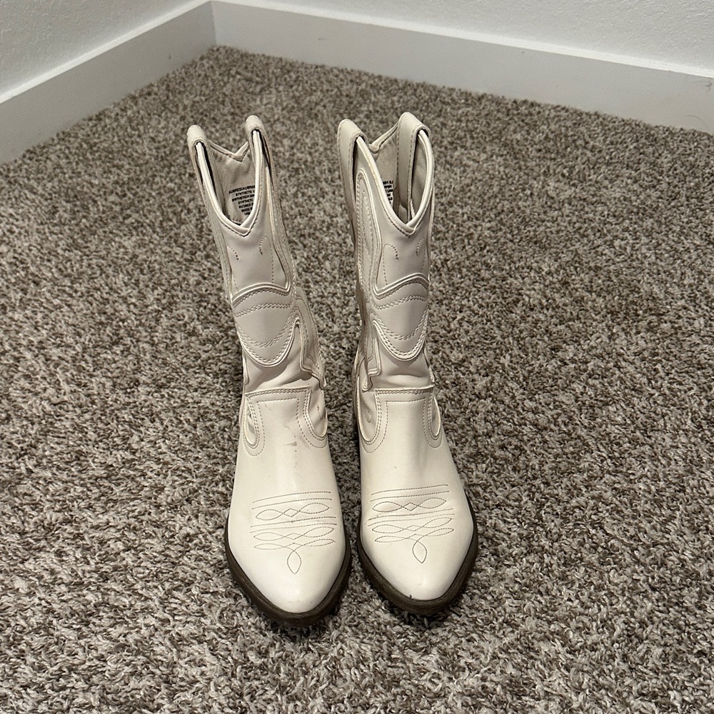 Steve Madden Cream Ankle Booties